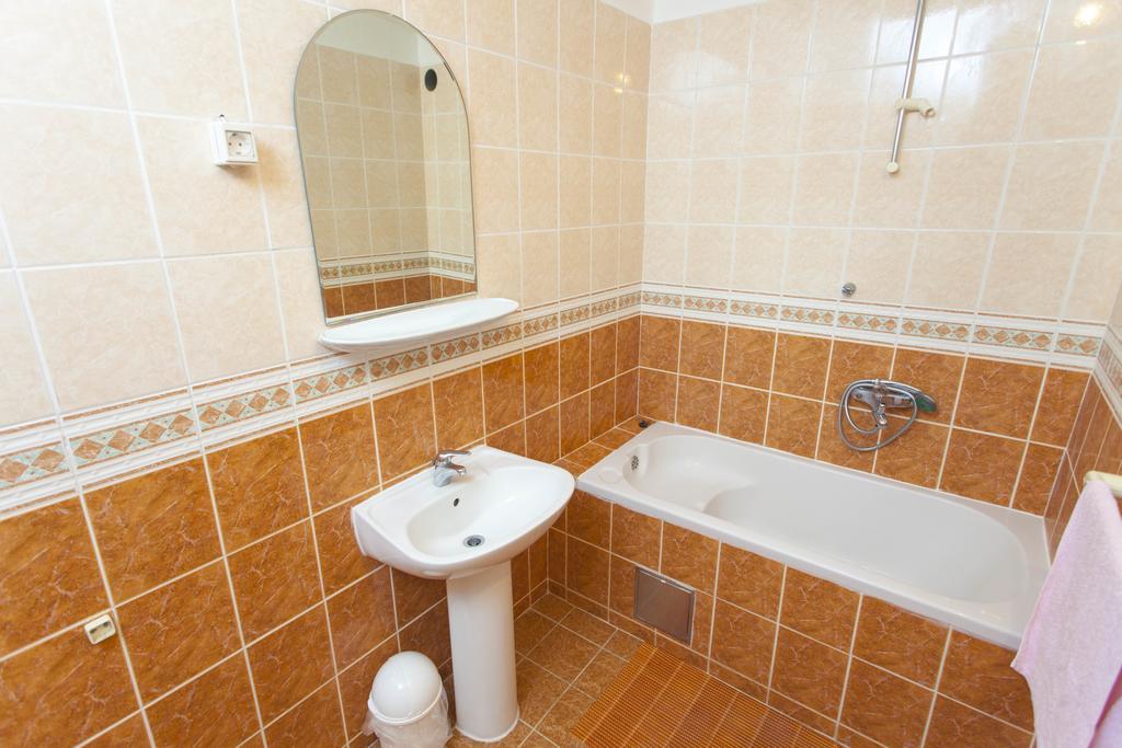 Carolija Apartment Makarska Phòng bức ảnh