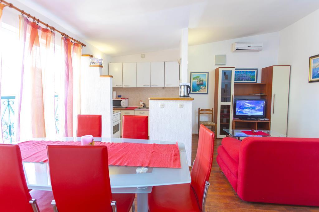Carolija Apartment Makarska Phòng bức ảnh